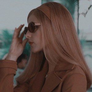 Meet your Posher, Aly